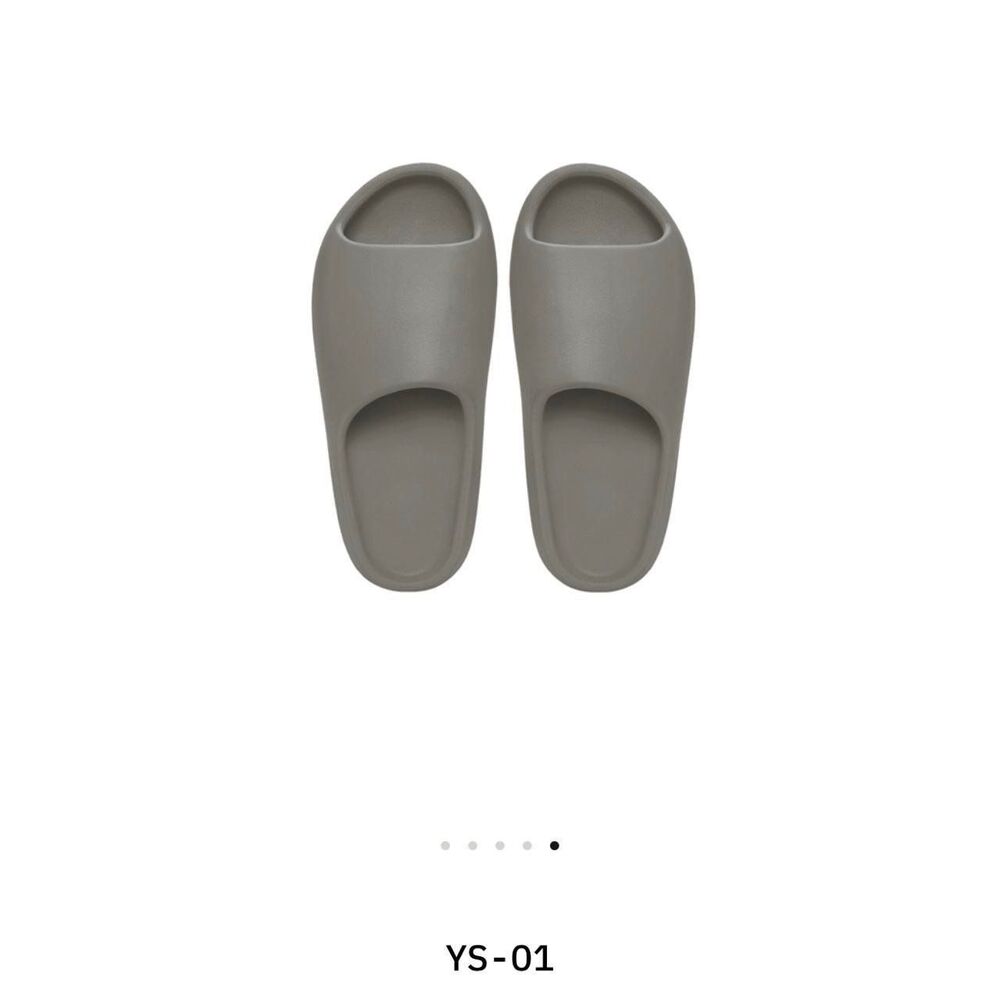NWT Yeezy slides. YS-01. Gray. Size 10